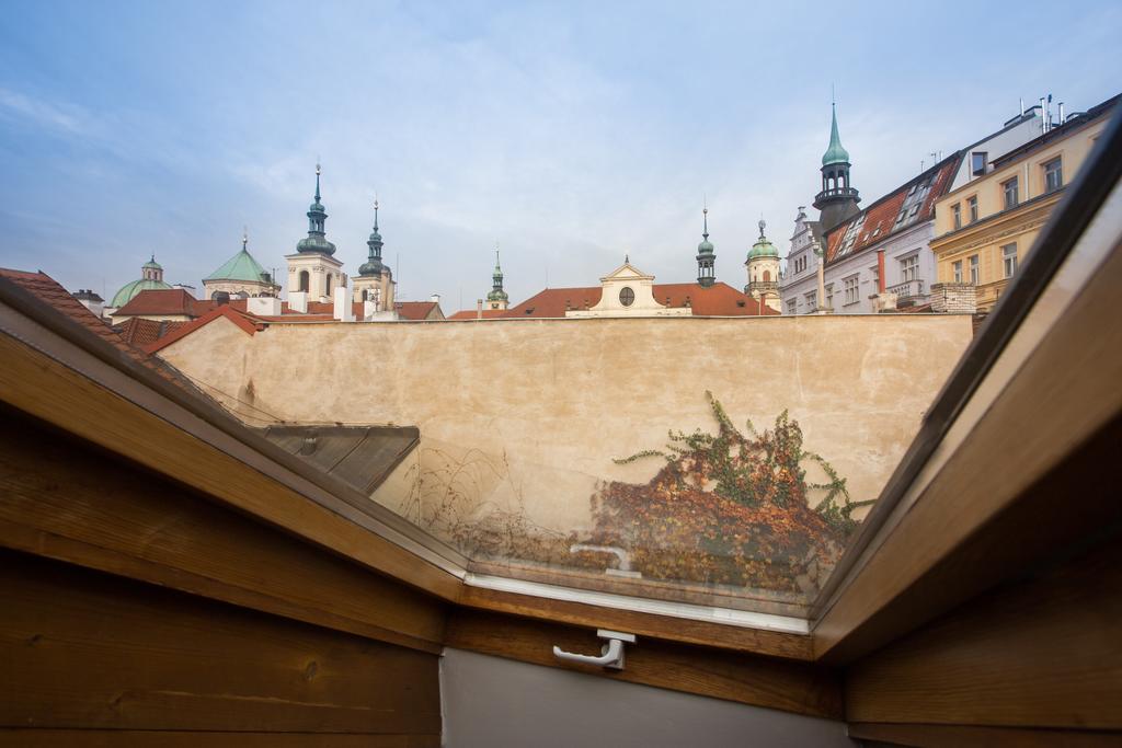 Bohemian Chic 2 Bedroom 2 Bathroom Loft With Hanging Chair Praha Bagian luar foto