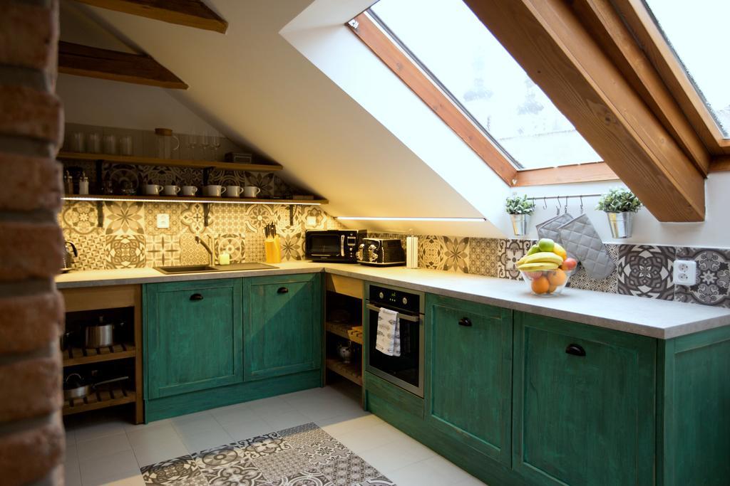 Bohemian Chic 2 Bedroom 2 Bathroom Loft With Hanging Chair Praha Bagian luar foto