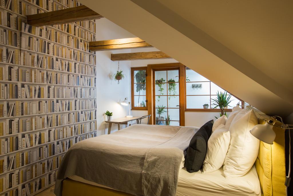 Bohemian Chic 2 Bedroom 2 Bathroom Loft With Hanging Chair Praha Bagian luar foto