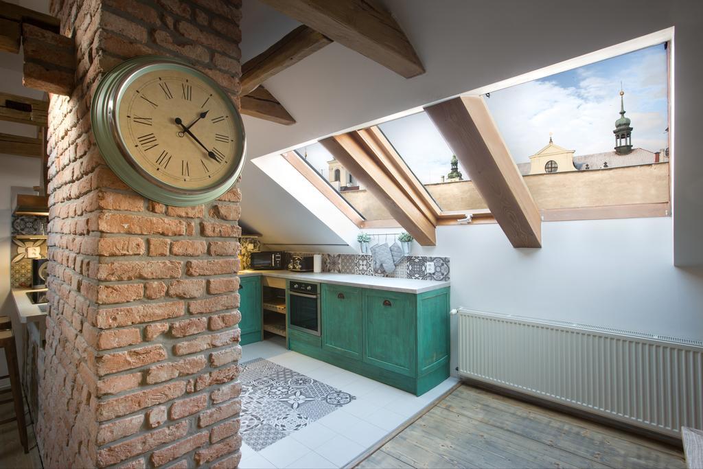 Bohemian Chic 2 Bedroom 2 Bathroom Loft With Hanging Chair Praha Bagian luar foto