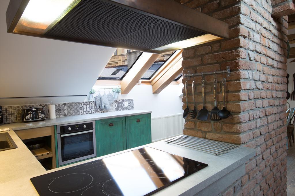 Bohemian Chic 2 Bedroom 2 Bathroom Loft With Hanging Chair Praha Bagian luar foto